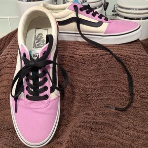 Vans "off the wall" multi-colored athletic shoe.